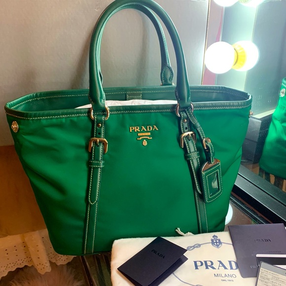 NIB PRADA Borsa Donna Satchel Bag IN HUNTER GREEN - Picture 1 of 14